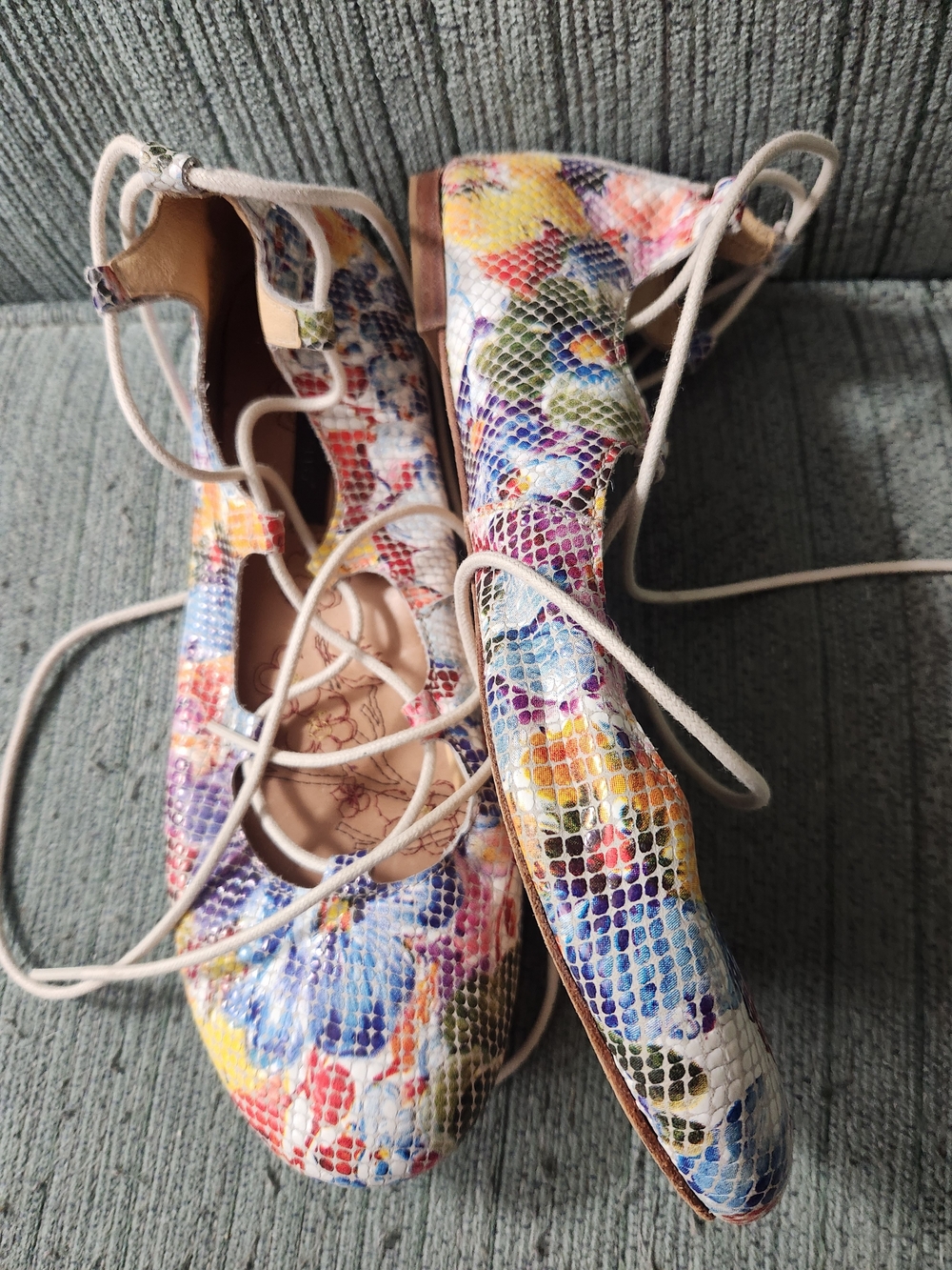 🍉Neosens Molinar Lace-Up Floral Ballet Flats